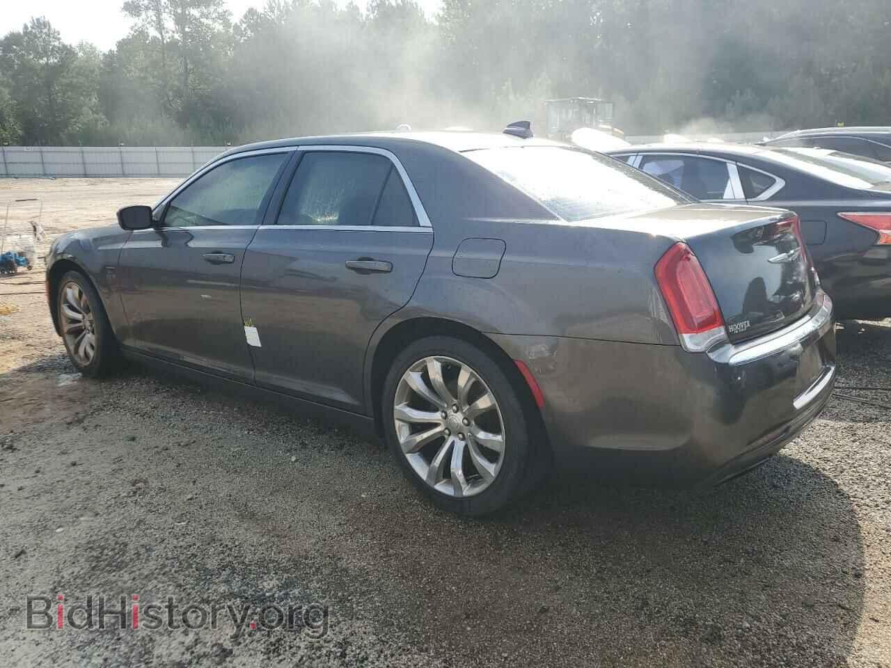 2016 CHRYSLER 300 - VIN: 2C3CCAAG3GH343904 - Фото 2