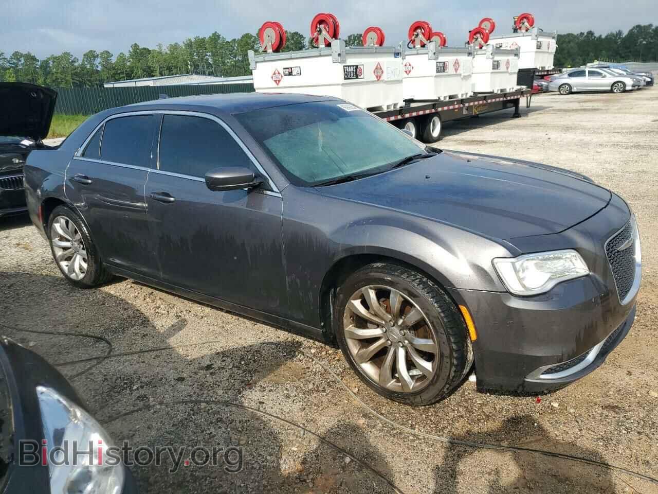 2016 CHRYSLER 300 - VIN: 2C3CCAAG3GH343904 - Фото 4