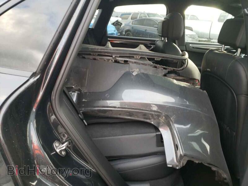 2020 Porsche MACAN (VIN WP1AA2A54LLB03608) — photo 6 of 10