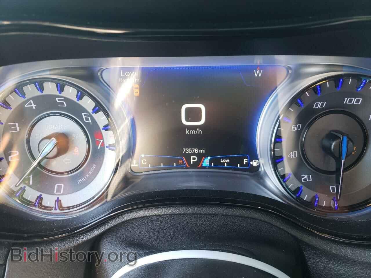 2017 CHRYSLER 300 - VIN: 2C3CCAGG6HH622210 - Фото 8