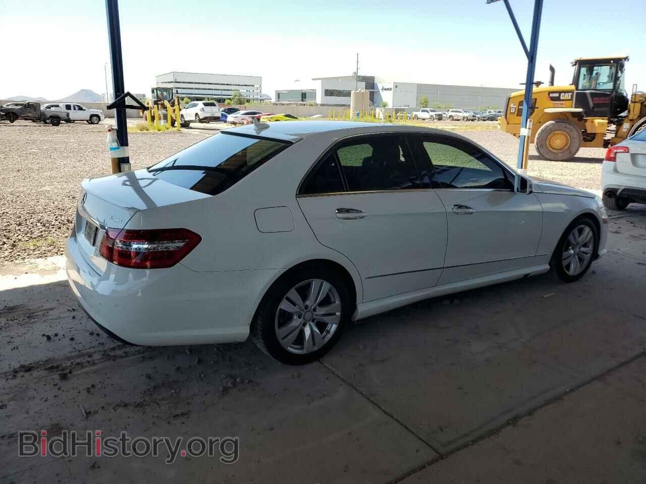 2013 MERCEDES-BENZ E-CLASS - VIN: WDDHF9FB4DA742745 - Фото 3