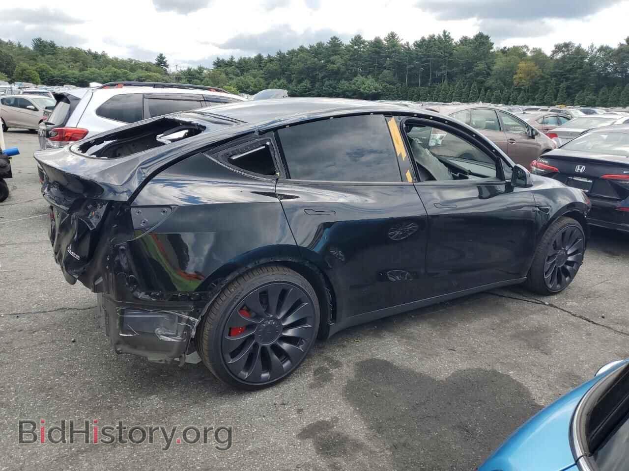 2024 TESLA MODEL Y - VIN: 7SAYGDEF9RA268367 - Фото 3