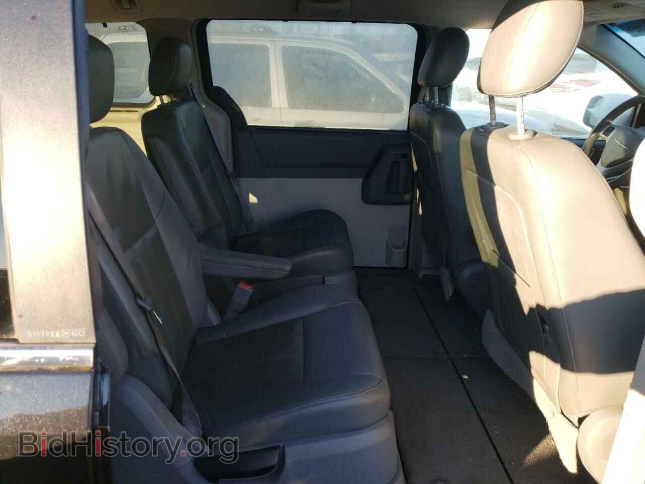 2008 CHRYSLER MINIVAN - VIN: 2A8HR54P08R614831 - Фото 6