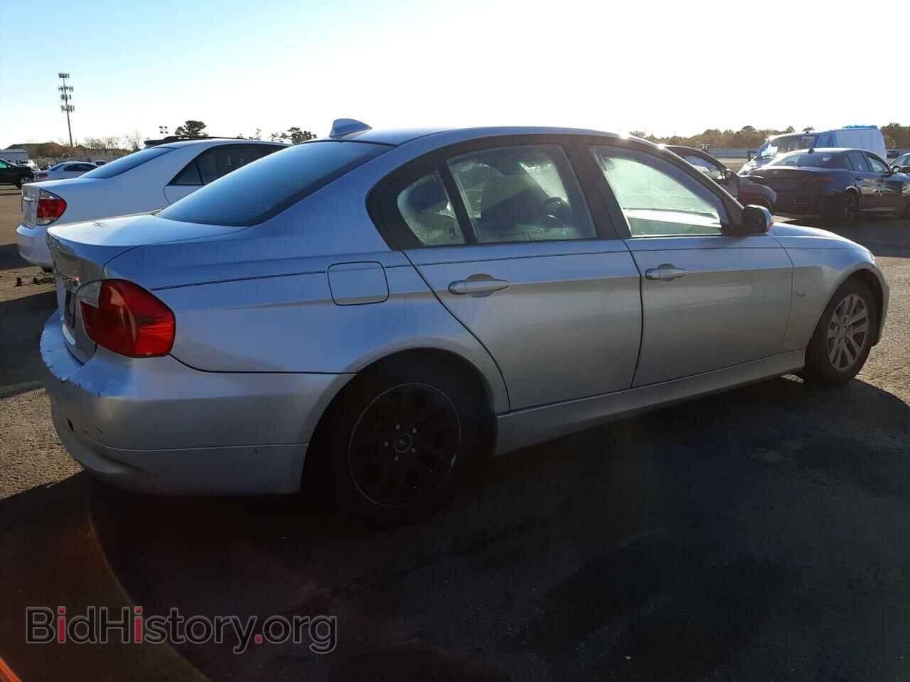 2006 BMW 3 SERIES - VIN: WBAVD13576KV04711 - Фото 3