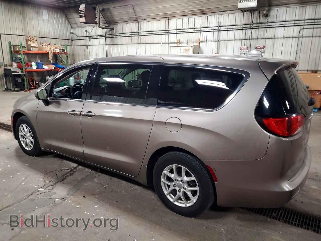2017 CHRYSLER PACIFICA - VIN: 2C4RC1DG2HR689021 - Photo 2