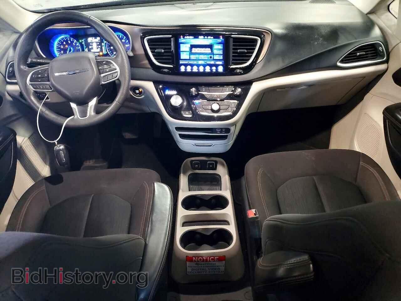 2017 CHRYSLER PACIFICA - VIN: 2C4RC1DG2HR689021 - Photo 8