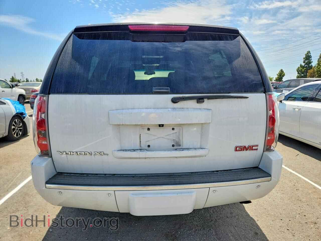 2014 GMC YUKON - VIN: 1GKS2MEF6ER132582 - Photo 6