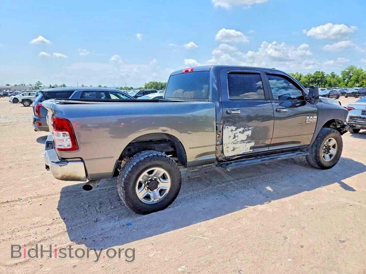 2018 RAM 2500 - VIN: 3C6UR5FL2JG216569 - Photo 3