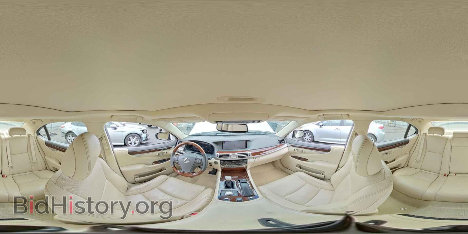 2016 LEXUS LS460 - VIN: JTHBL5EF1G5142587 - Photo 14