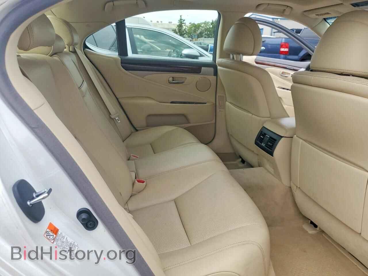 2016 LEXUS LS460 - VIN: JTHBL5EF1G5142587 - Photo 10