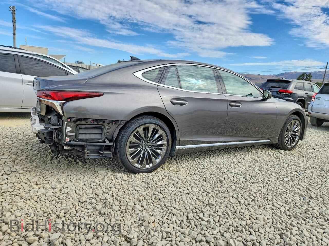 2018 LEXUS LS500 - VIN: JTHB5LFF8J5002895 - Photo 3