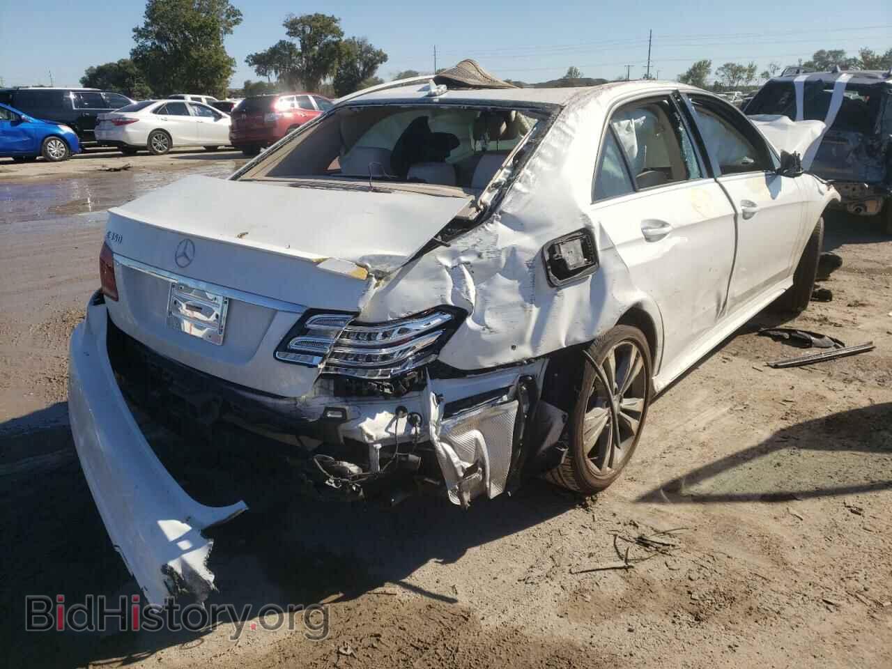 2014 MERCEDES-BENZ E-CLASS - VIN: WDDHF5KBXEA954355 - Фото 4