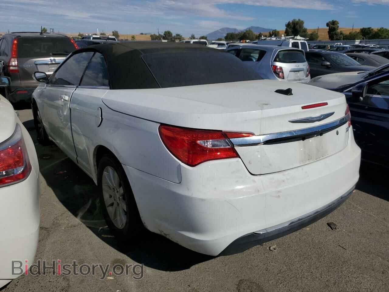 2012 CHRYSLER 200 - VIN: 1C3BCBEB8CN218463 - Photo 2