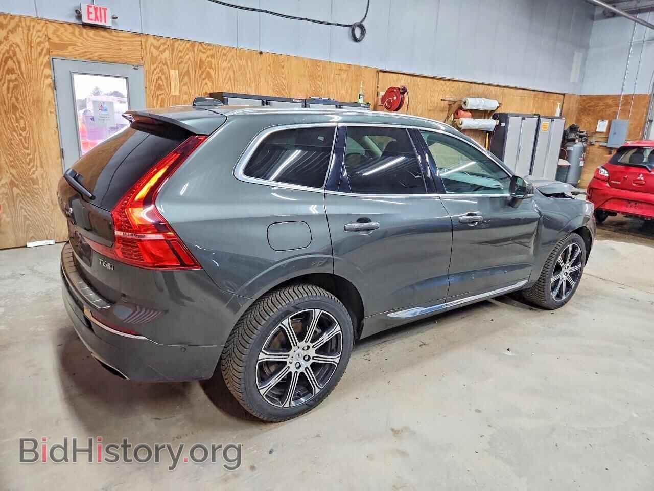 2020 VOLVO XC60 - VIN: LYVA22RL1JB121812 - Фото 3
