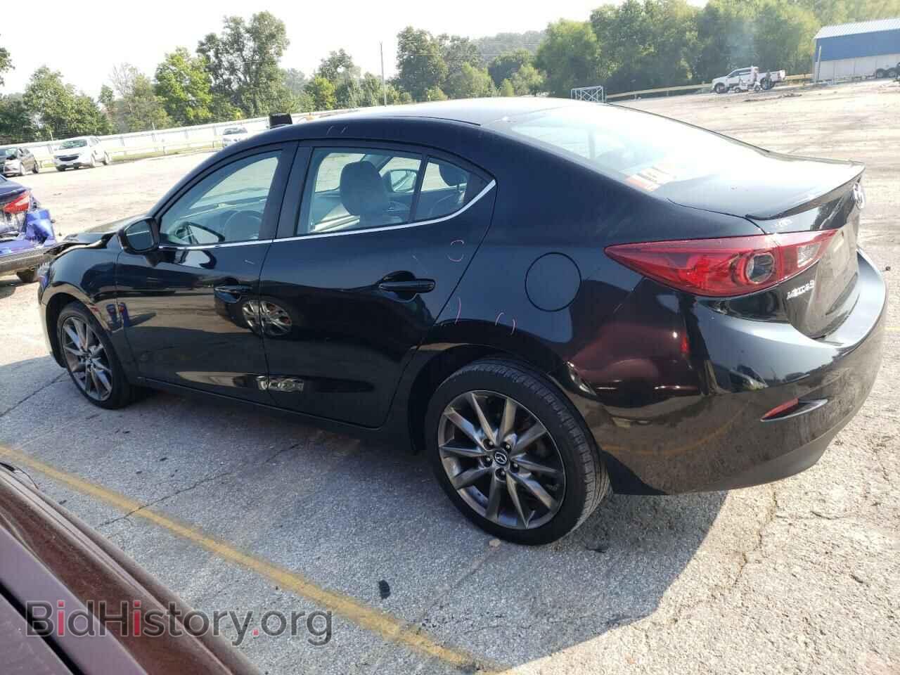 2018 MAZDA 3 - VIN: 3MZBN1V36JM229958 - Фото 2