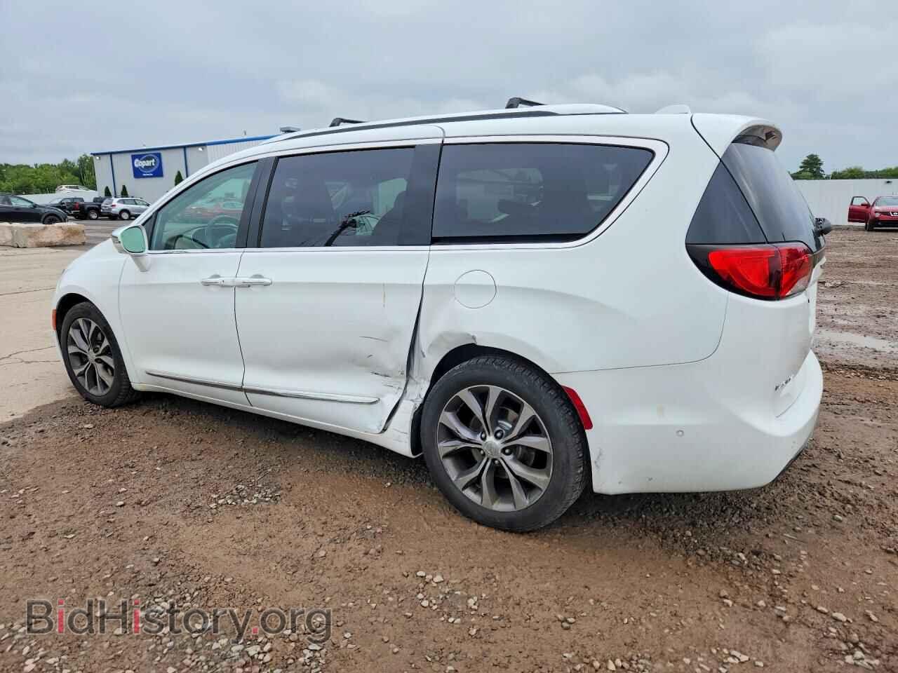 2017 CHRYSLER PACIFICA - VIN: 2C4RC1GGXHR836018 - Photo 2
