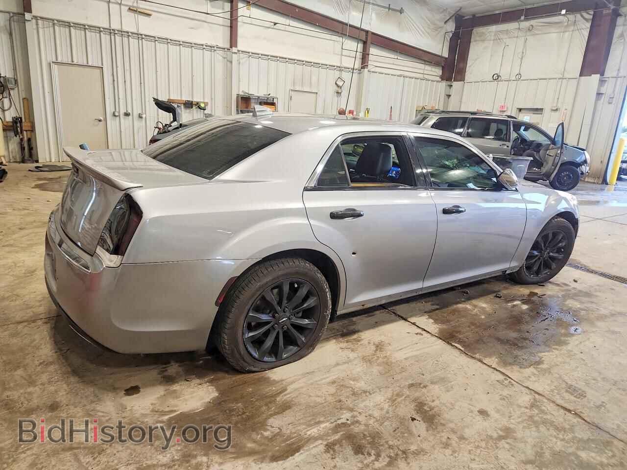 2017 CHRYSLER 300 - VIN: 2C3CCAKG5HH586937 - Photo 3