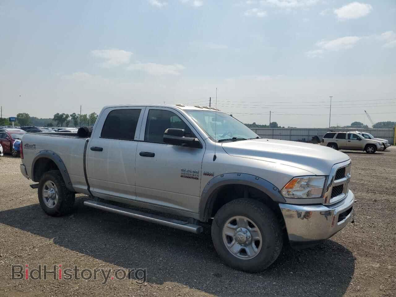 2017 RAM All Models - VIN: 3C6UR5CJ5HG732826 - Photo 4