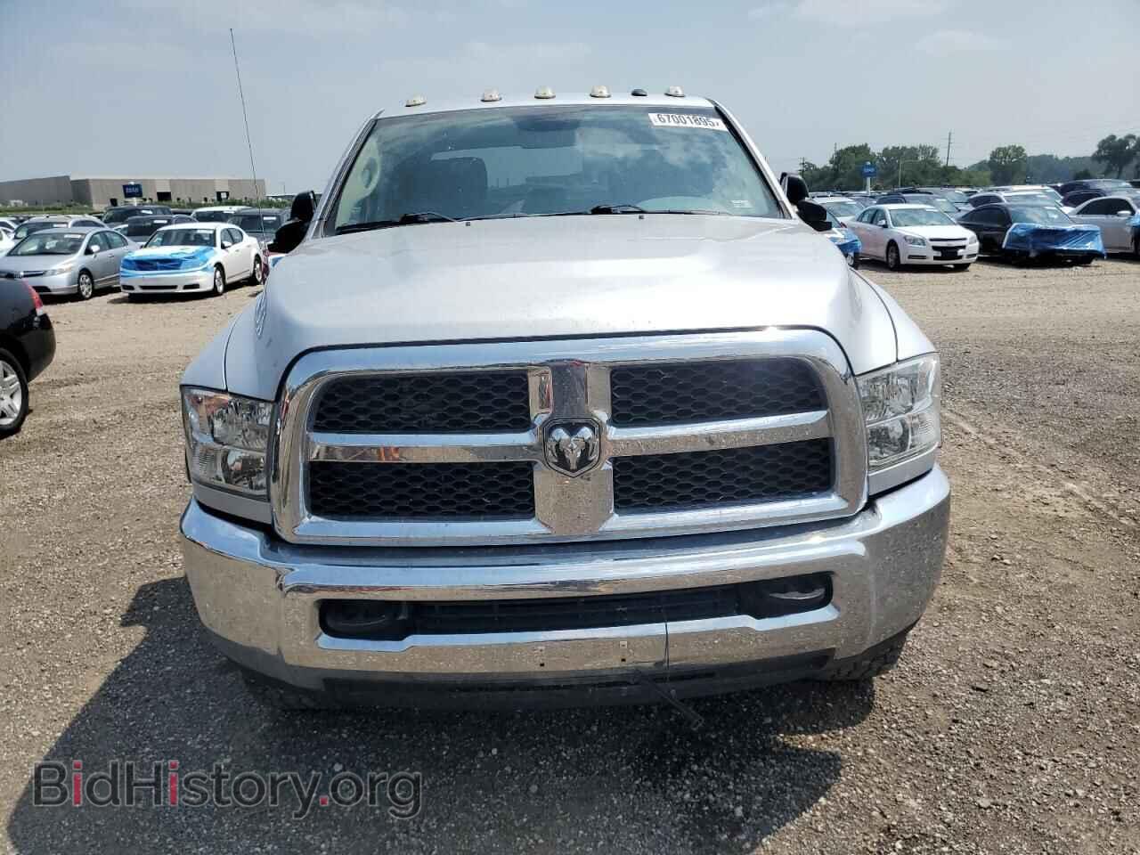2017 RAM All Models - VIN: 3C6UR5CJ5HG732826 - Photo 5