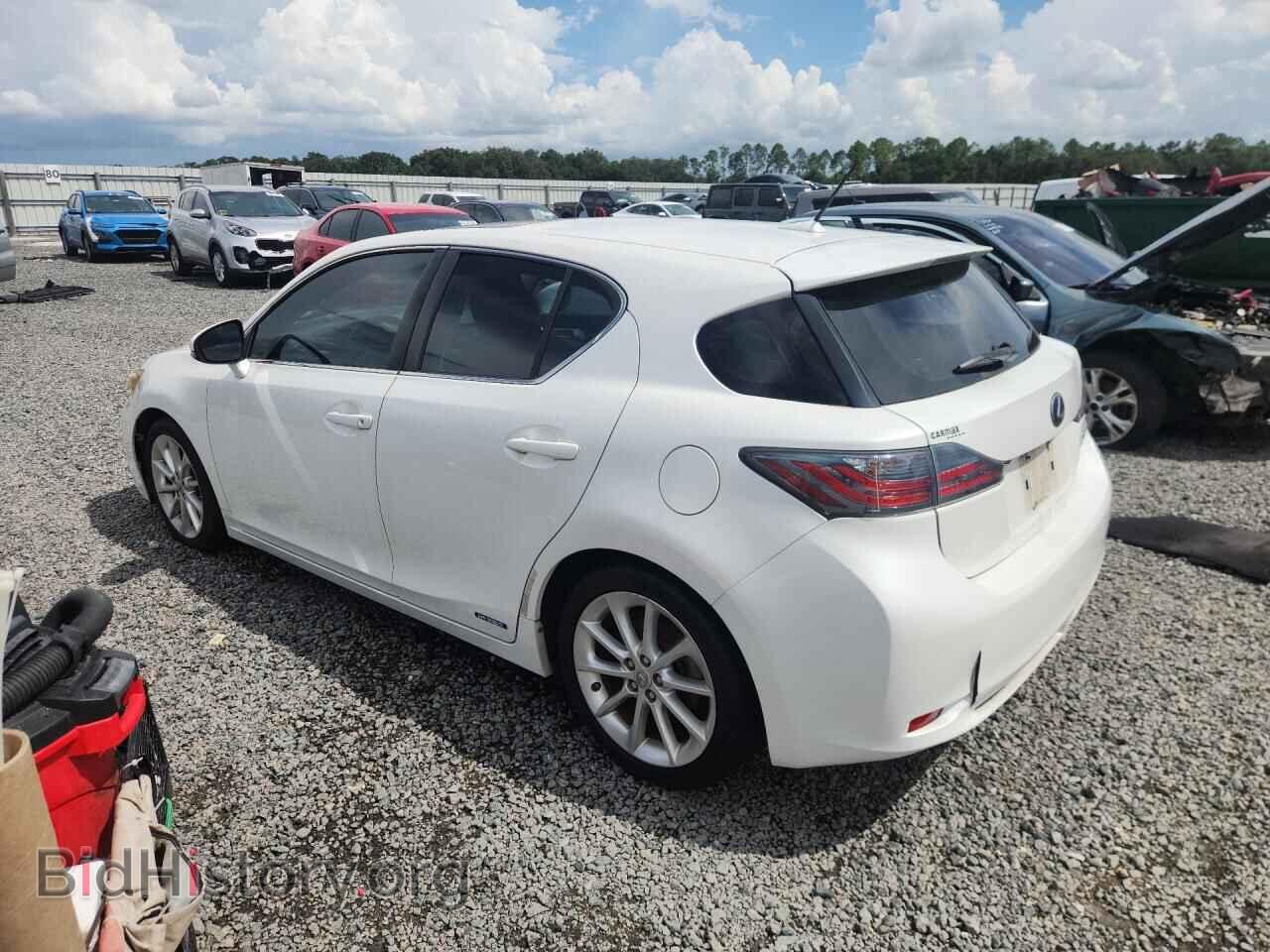 2013 LEXUS CT 200 - VIN: JTHKD5BH3D2141022 - Photo 2