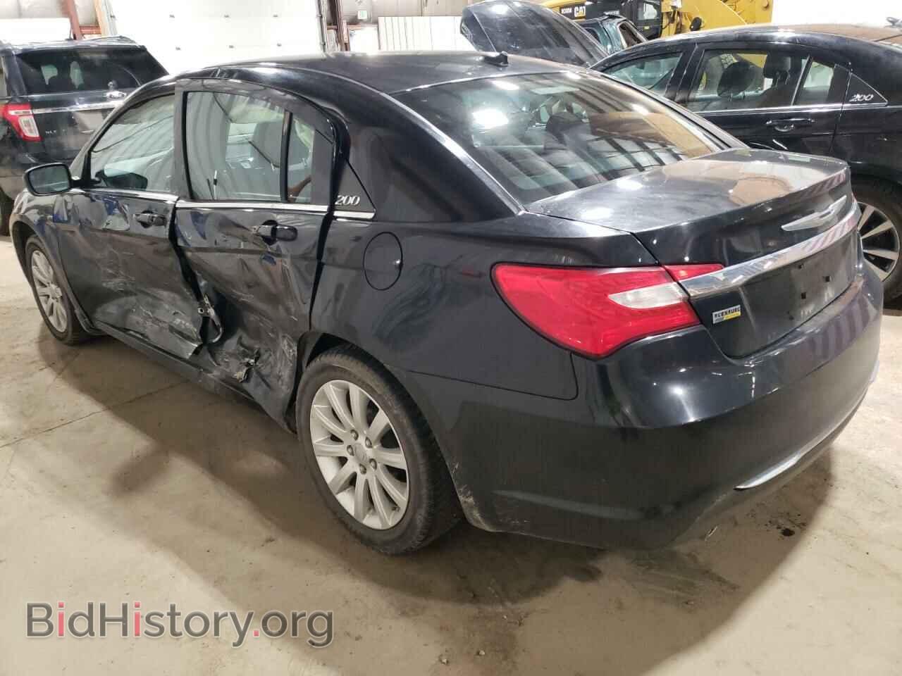2012 CHRYSLER 200 - VIN: 1C3CCBBGXCN257219 - Фото 2