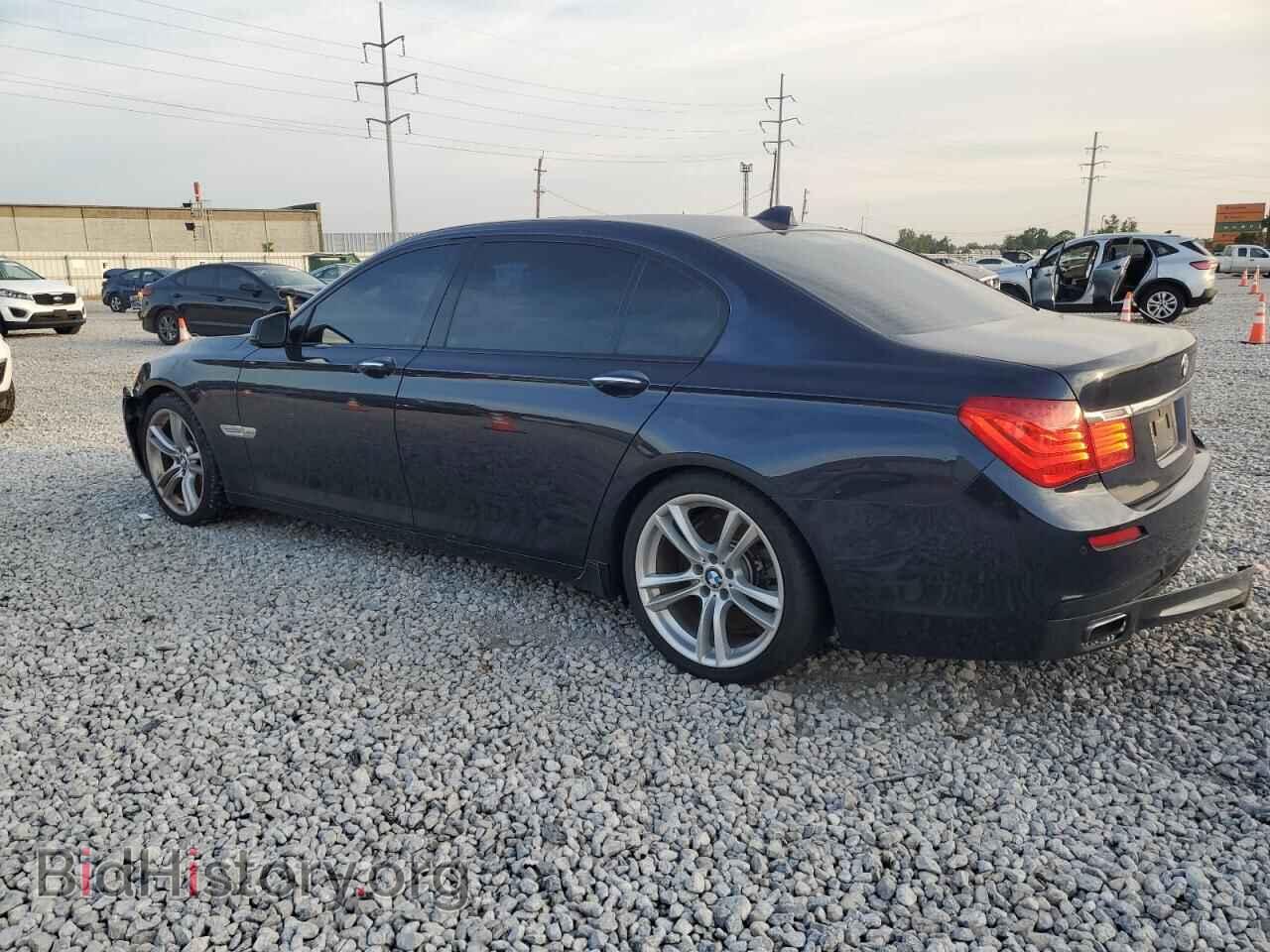 2011 BMW 7 SERIES - VIN: WBAKC8C56BC433780 - Фото 2