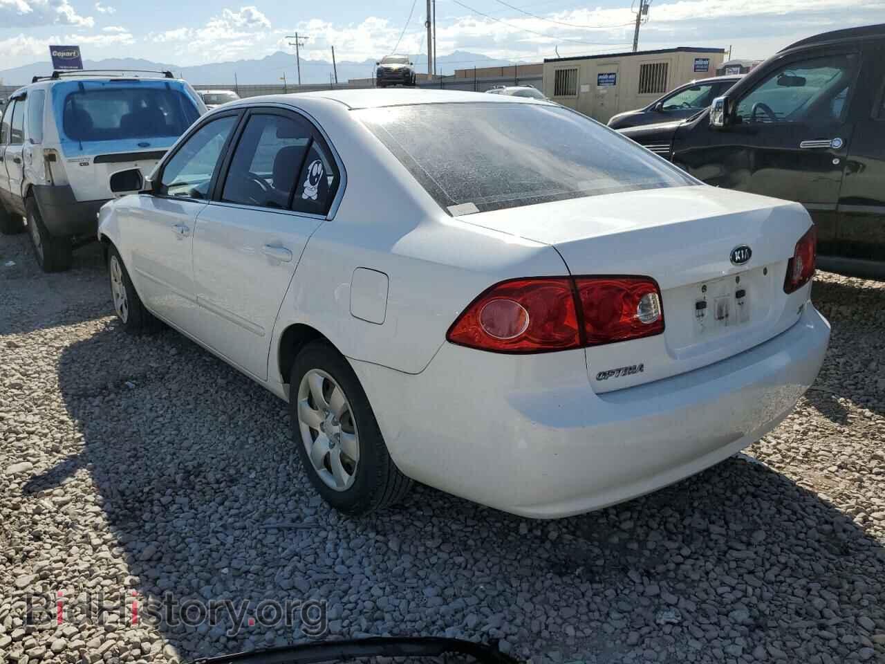 2007 KIA OPTIMA - VIN: KNAGE123975116997 - Фото 2
