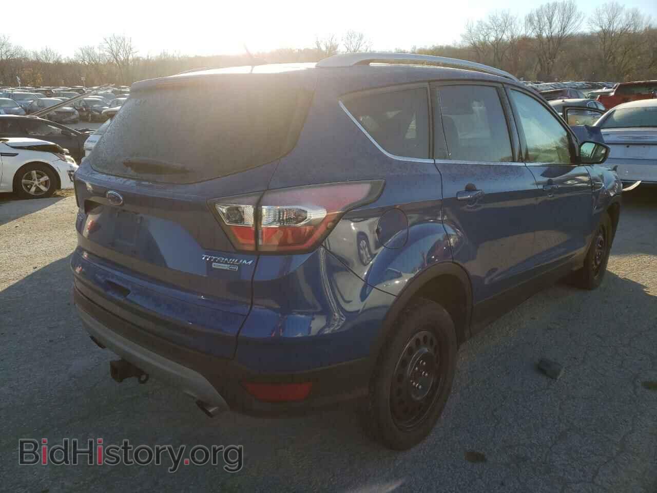 2017 FORD ESCAPE - VIN: 1FMCU9J99HUB61580 - Фото 4