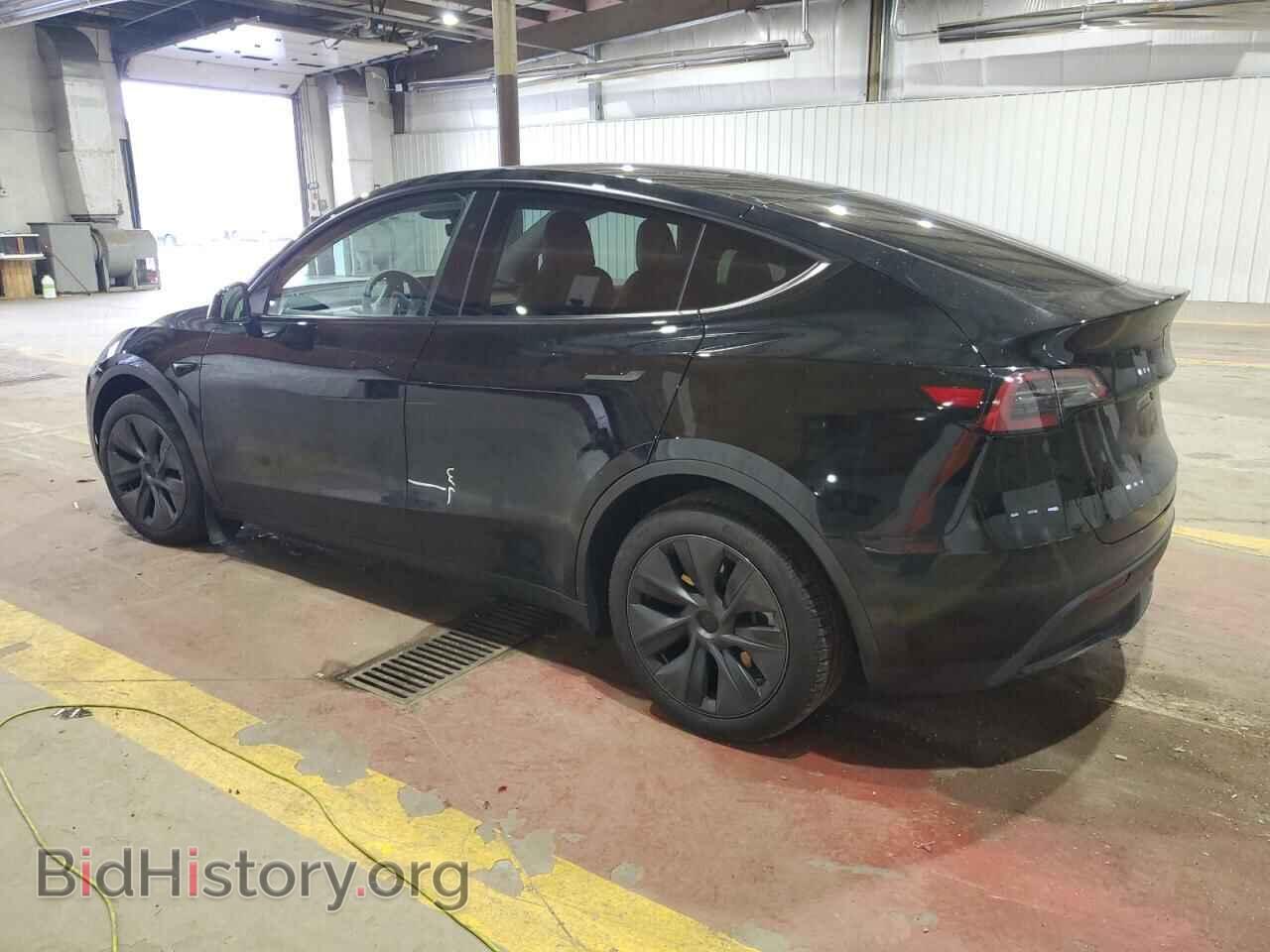 2024 TESLA MODEL Y - VIN: 7SAYGDEE5RA329771 - Фото 2