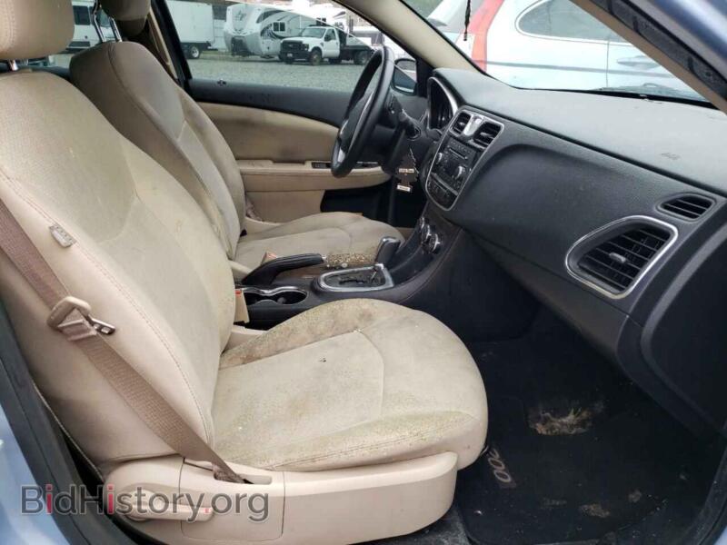 2013 Chrysler 200 (VIN 1C3CCBBB5DN609760) — photo 5 of 10