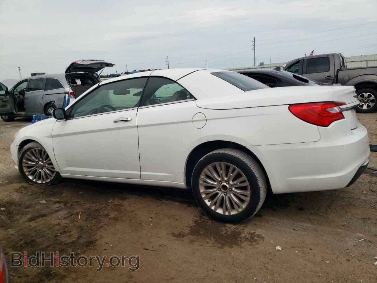 2012 CHRYSLER 200 - VIN: 1C3BCBFG8CN178363 - Фото 2