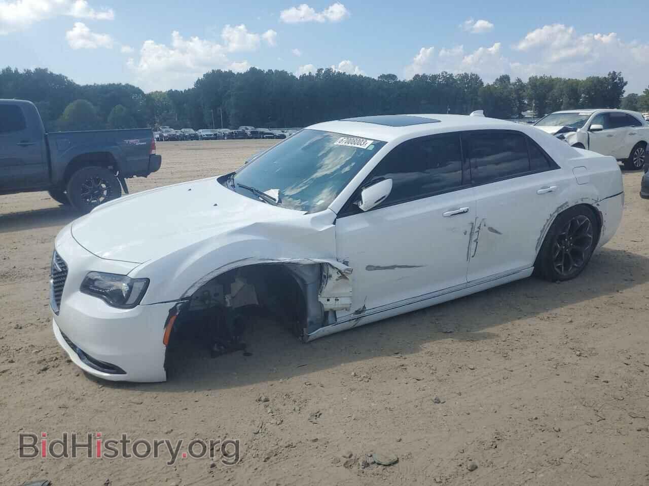 Фотография 2C3CCABG1KH569091 - CHRYSLER 300 2019