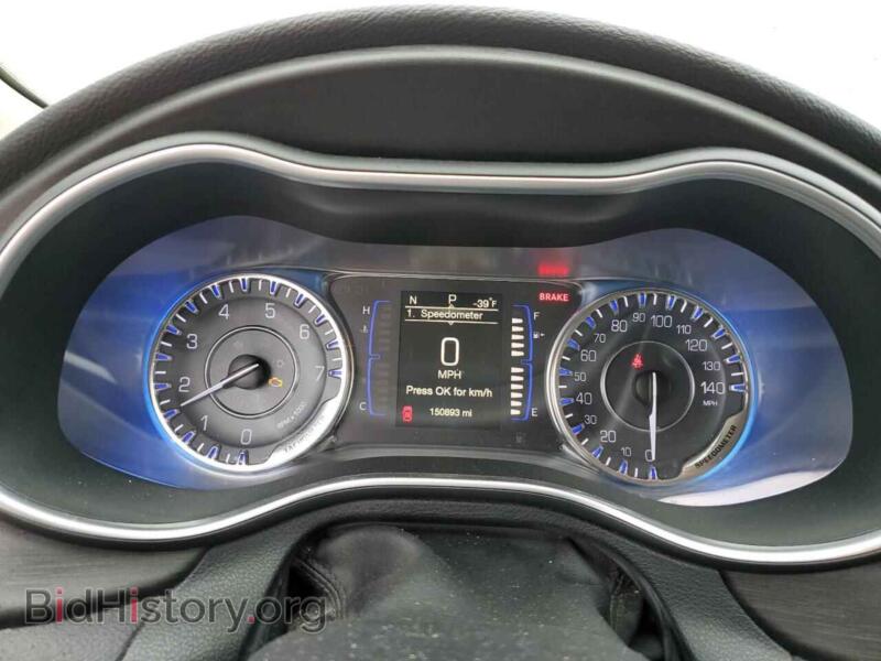 2016 Chrysler 200 (VIN 1C3CCCAB0GN120596) — photo 9 of 12