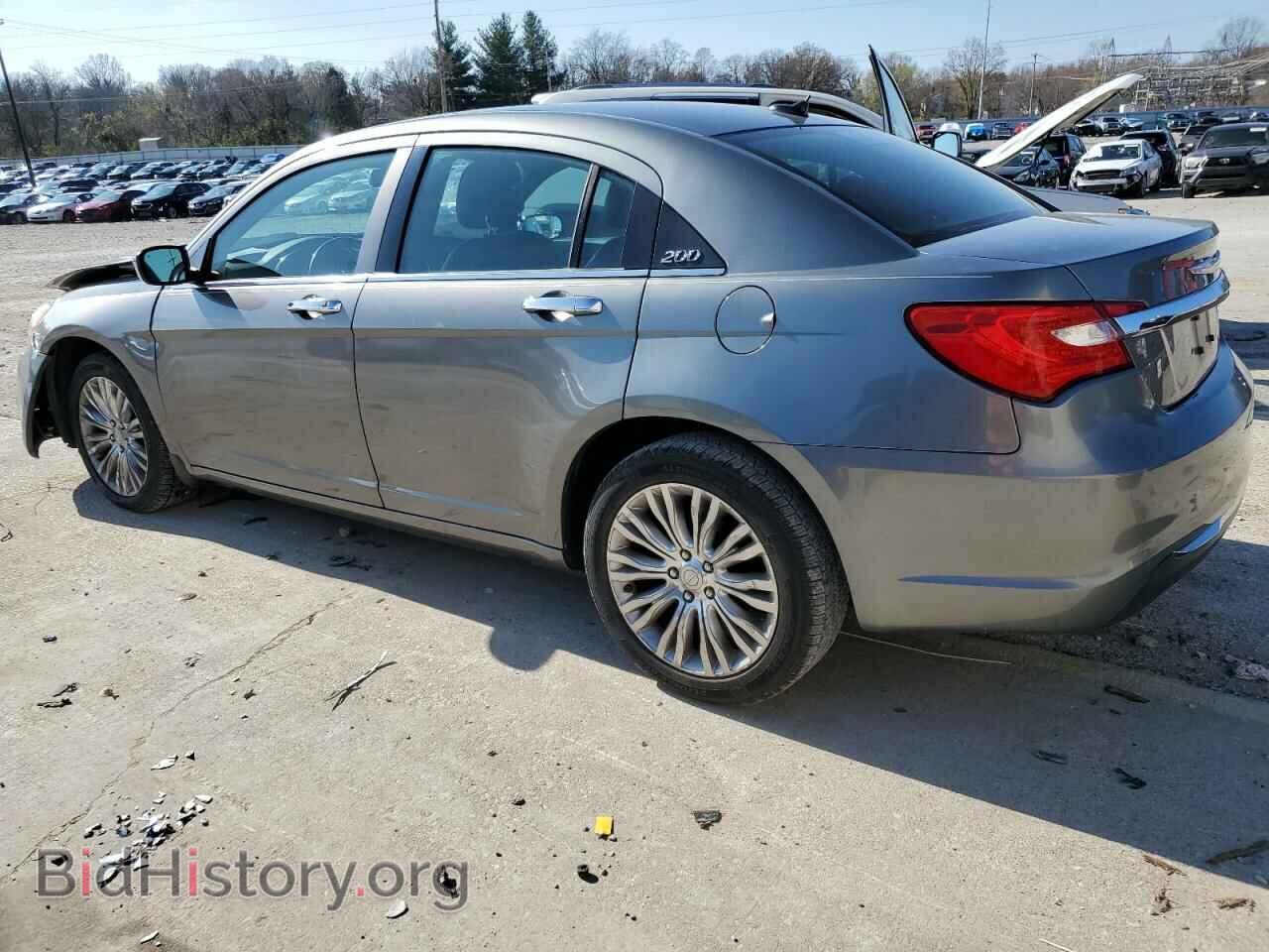 2012 CHRYSLER 200 - VIN: 1C3CCBCB2CN330084 - Photo 2