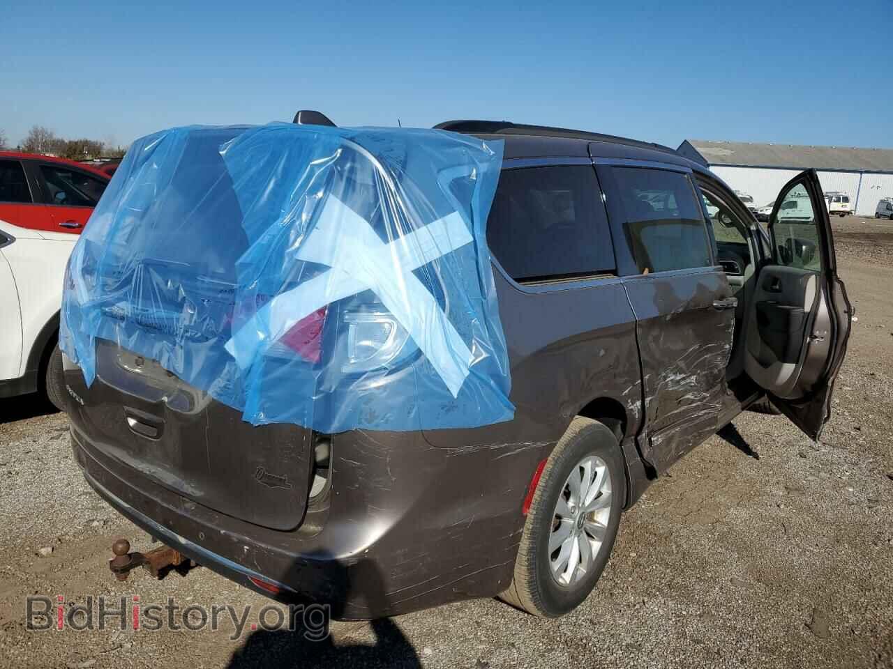 2017 CHRYSLER PACIFICA - VIN: 2C4RC1BG8HR660741 - Photo 4