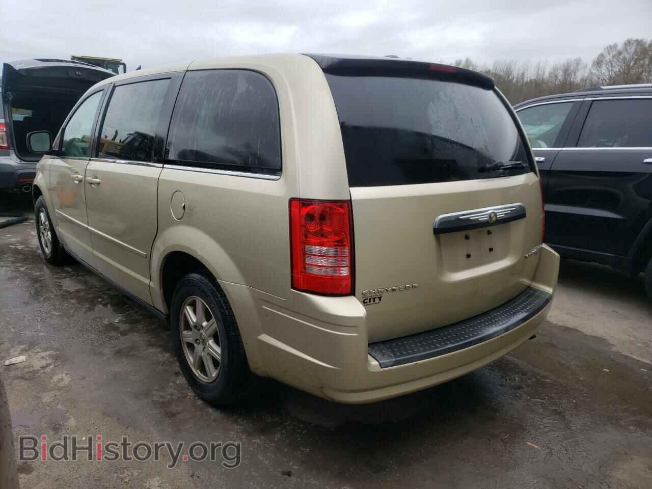 2010 CHRYSLER MINIVAN - VIN: 2A4RR2D13AR376530 - Photo 2