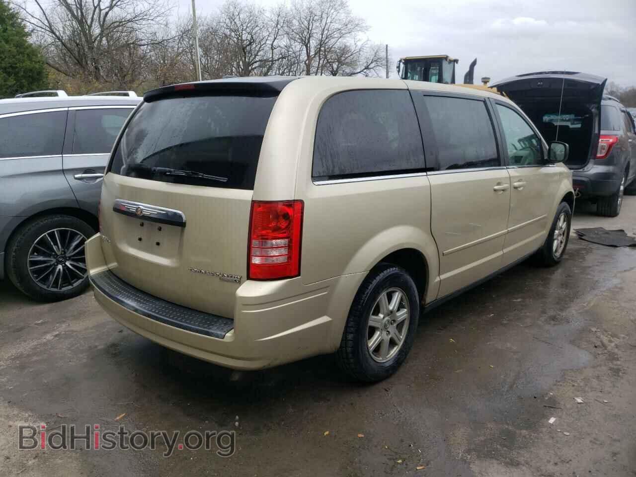 2010 CHRYSLER MINIVAN - VIN: 2A4RR2D13AR376530 - Photo 3