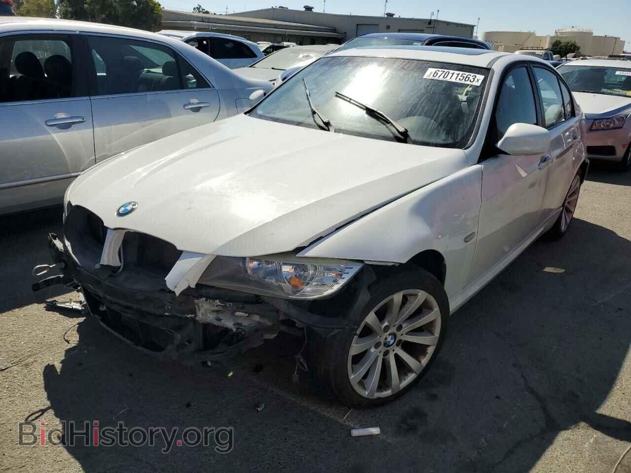 Фотография WBAPH5G52BNM79448 - BMW I SERIES 2011