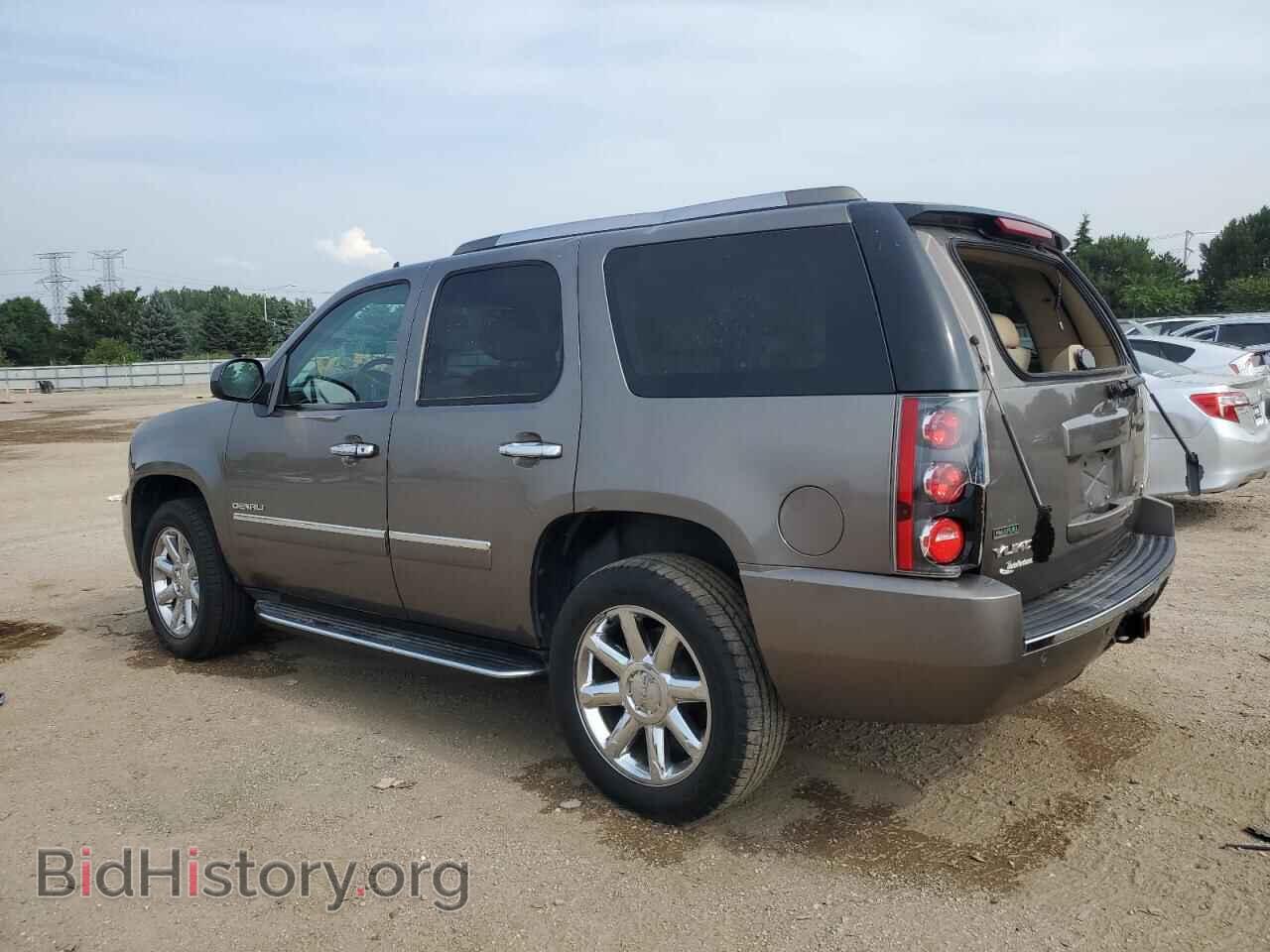 2011 GMC YUKON - VIN: 1GKS2EEF0BR219038 - Фото 2