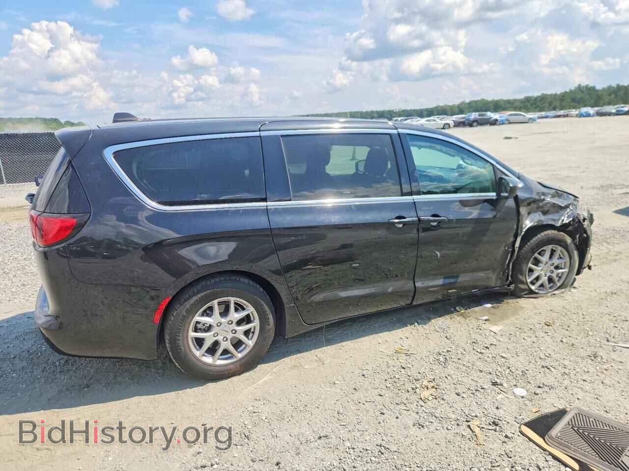 2023 Chrysler MINIVAN (VIN 2C4RC1CG2PR606378) — фото 3 из 15