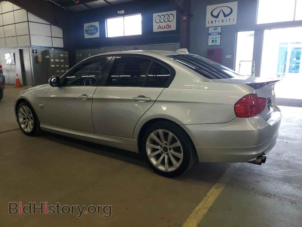 2011 BMW 3 SERIES - VIN: WBAPK7C53BF196845 - Фото 2