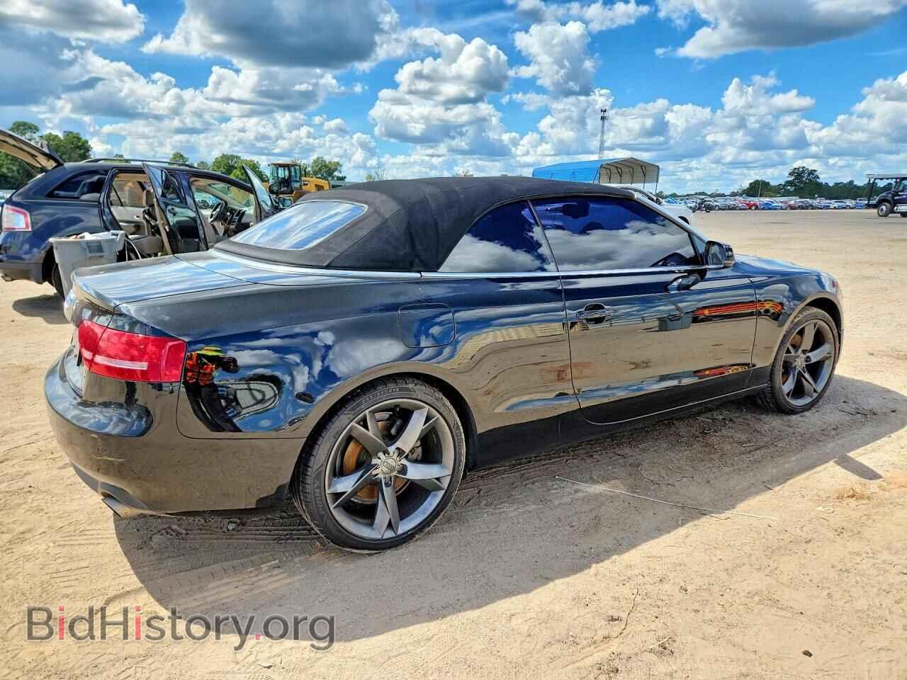 2011 AUDI A5 - VIN: WAULFAFH8BN004850 - Фото 3