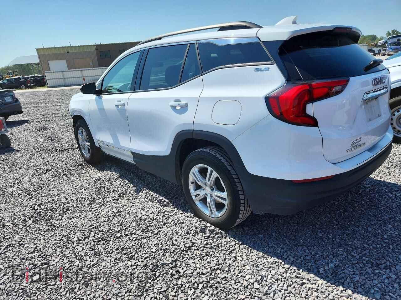 2019 GMC TERRAIN - VIN: 3GKALMEV9KL281135 - Фото 2