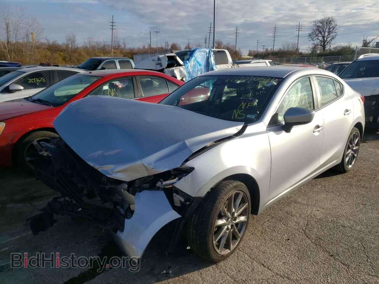 2018 MAZDA 3 - VIN: 3MZBN1V34JM210292 - Photo 2