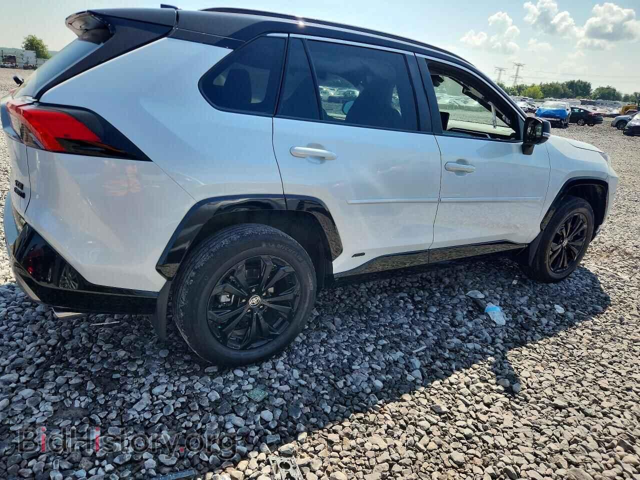 2024 TOYOTA RAV4 - VIN: 2T3E6RFV3RW076574 - Фото 3