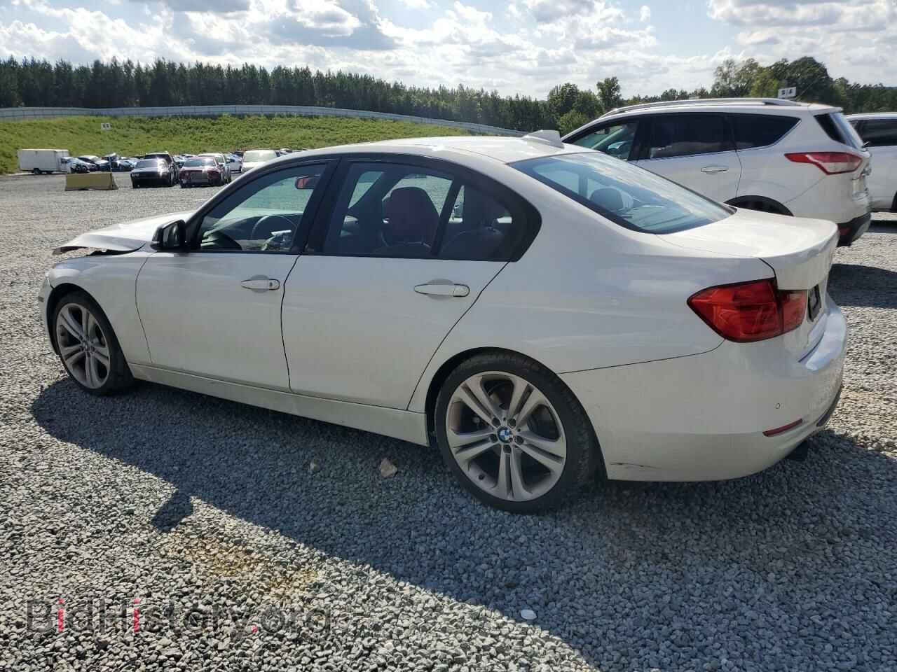 2013 BMW 3 SERIES - VIN: WBA3A9C52DF477020 - Фото 2