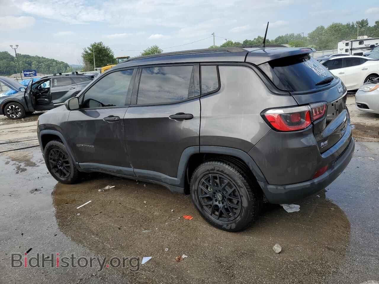 2017 JEEP COMPASS - VIN: 3C4NJCAB8HT668342 - Фото 2