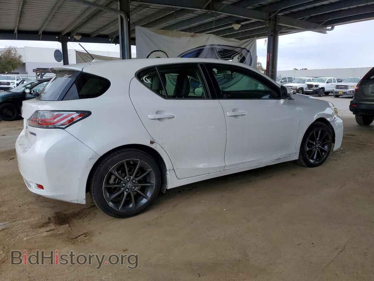2011 LEXUS CT 200 - VIN: JTHKD5BH1B2045628 - Photo 3