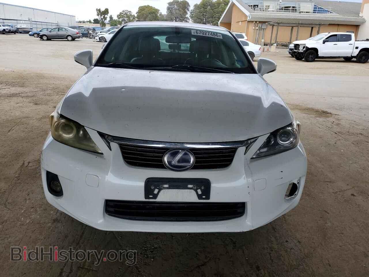 2011 LEXUS CT 200 - VIN: JTHKD5BH1B2045628 - Photo 5