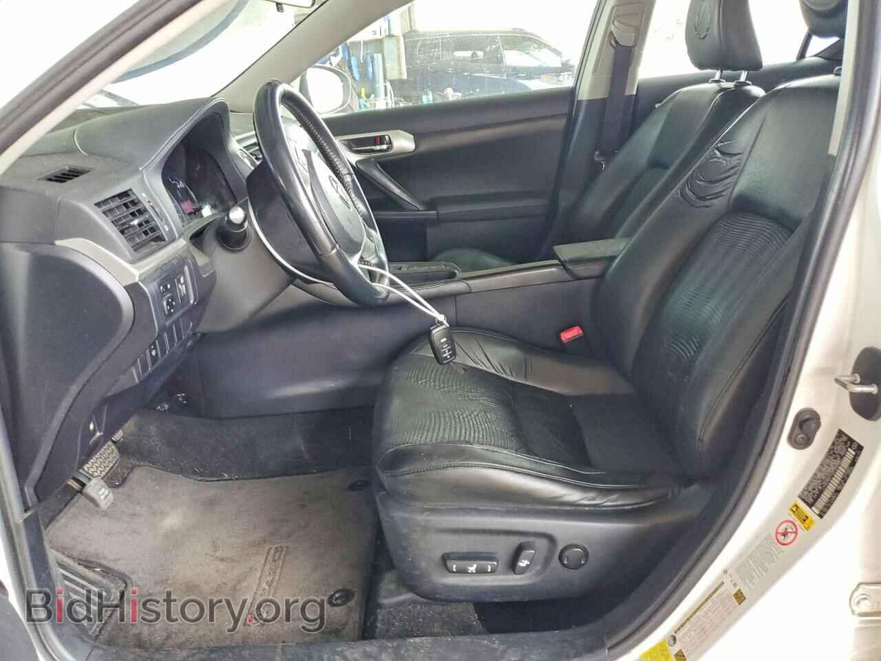 2011 LEXUS CT 200 - VIN: JTHKD5BH1B2045628 - Photo 7